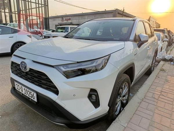 Toyota for sale in Iraq